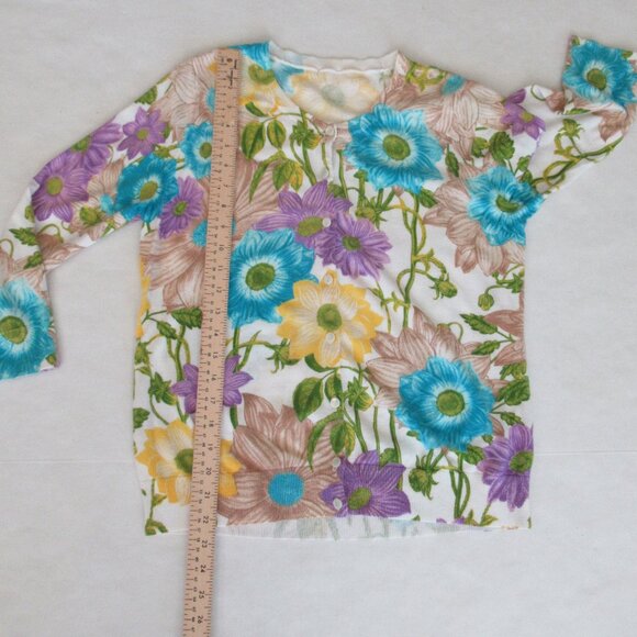 Talbots Sweater Cardigan Floral Sz. M Long Sleeve Button Front, Multicolor *Flaw - Picture 7 of 10